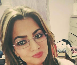 Meet your Posher, Debora